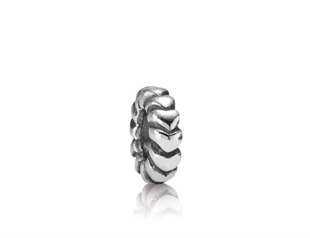 Spacers Silver Heart Row