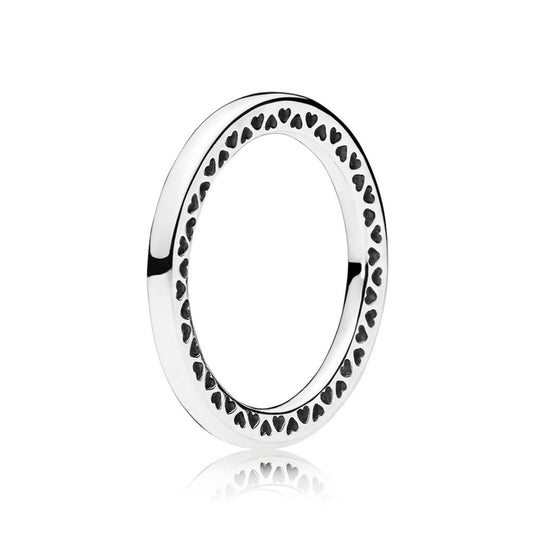 Classic Hearts of PANDORA