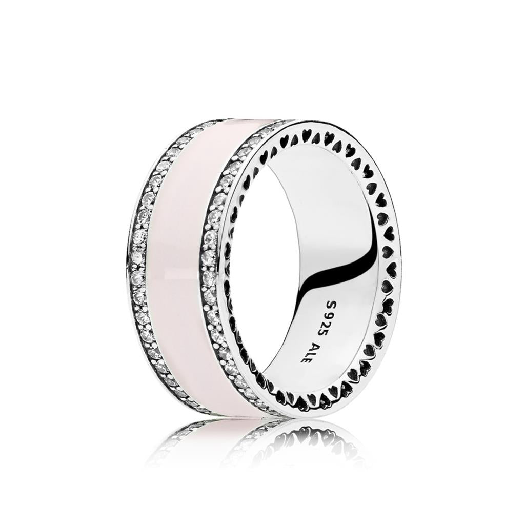 Hearts of PANDORA, Soft Pink Enamel & Cl